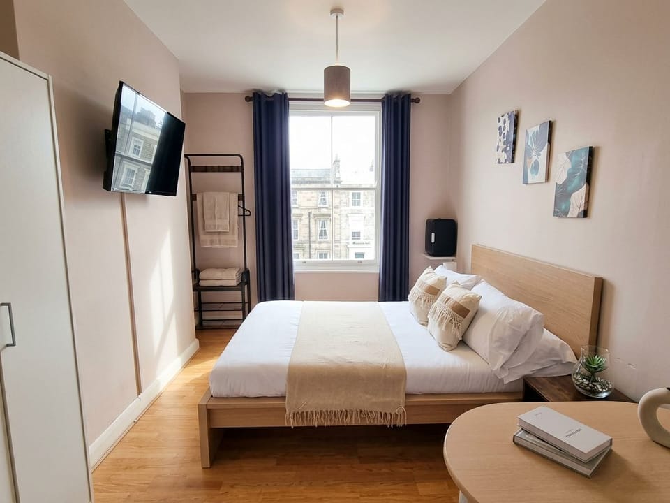 Comfortable Stay • Great Location • Easy Transport