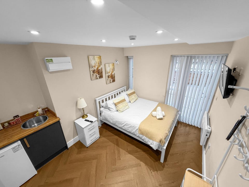 Comfortable Stay • Great Location • Easy Transport