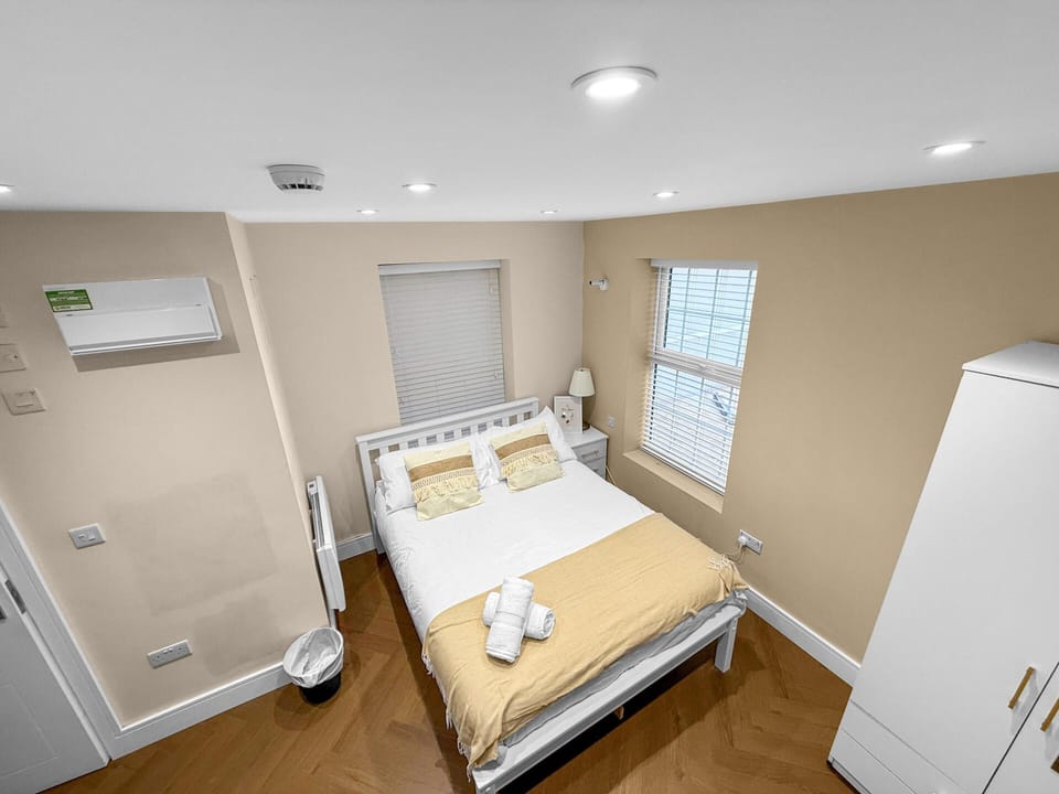 Comfortable Stay • Great Location • Easy Transport
