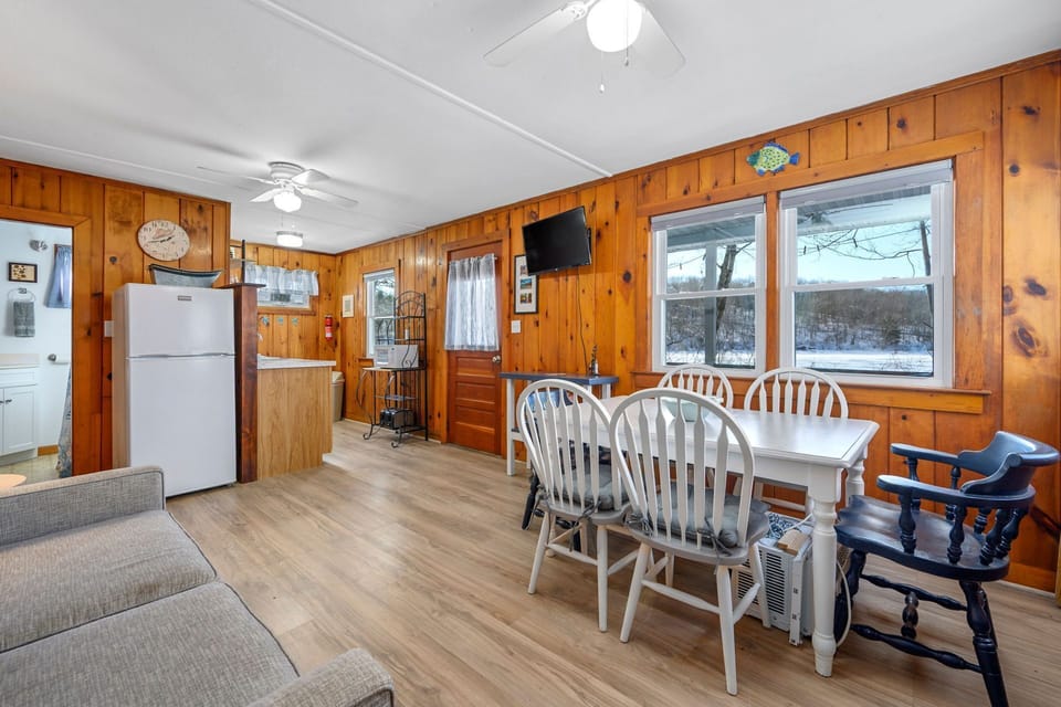 Open concept allows you to flow between all areas easily