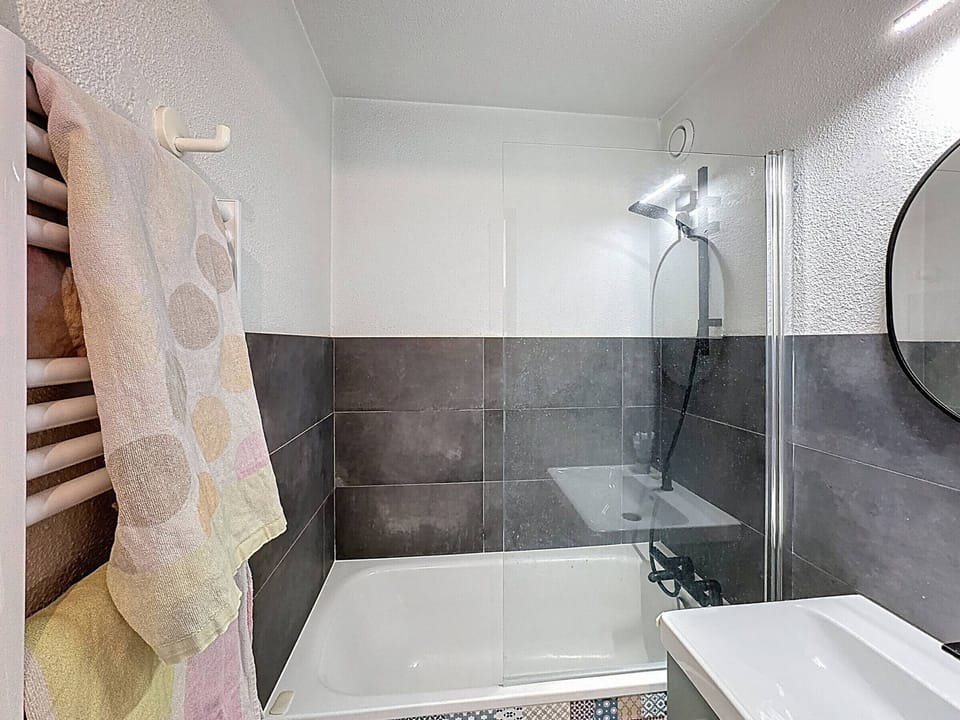 2-room Apartment Les Menuires - Parking Included Apartment in Les Allues