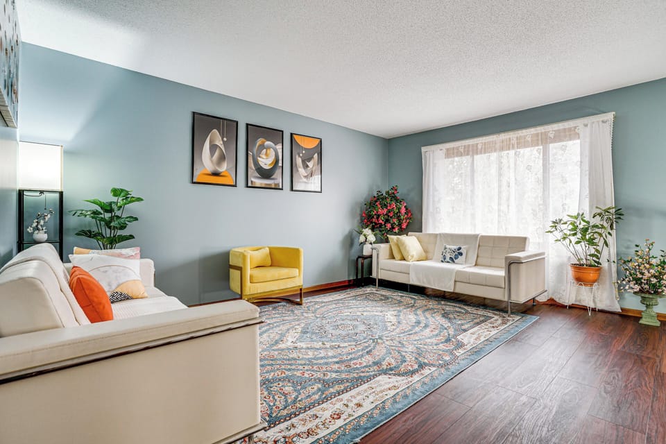 St Paul Vacation Rental | 5BR | 2BA | 1,700 Sq Ft | Stairs Required