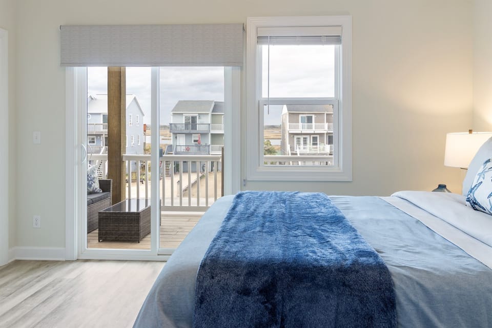 Bedroom 1 - Queen bed and smart tv