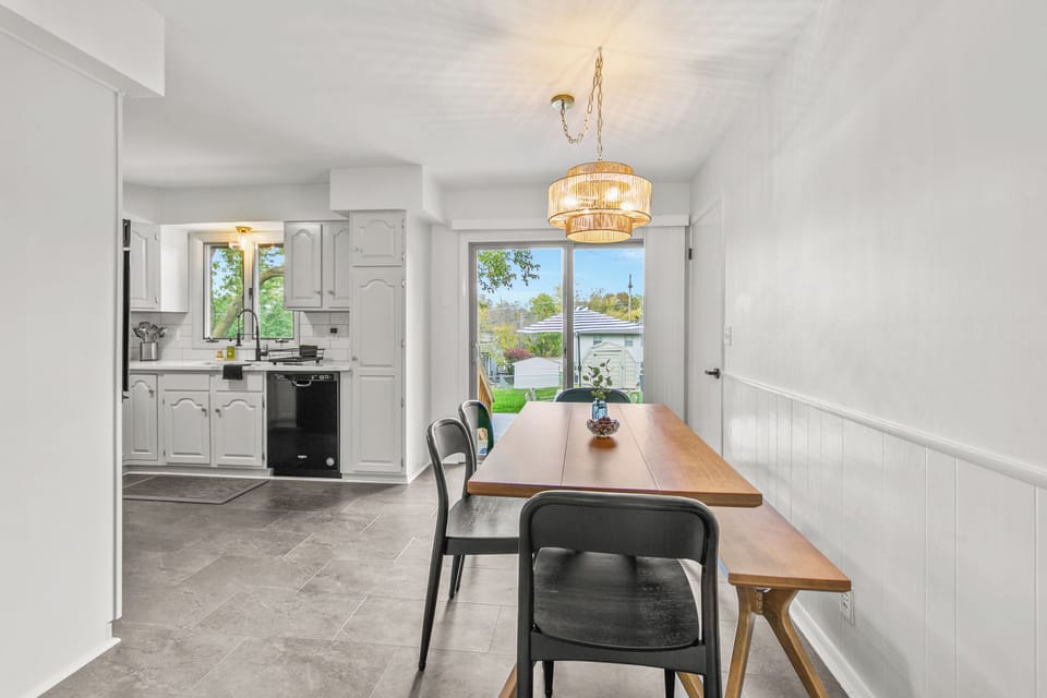 Open Kitchen / Dining