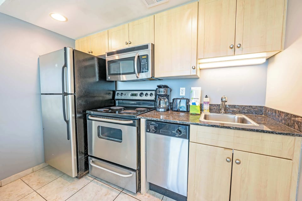 Large Kitchen Area
