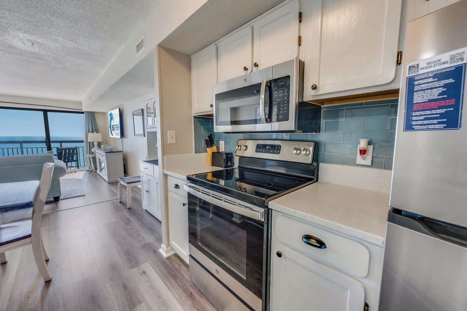 Large Kitchen Area
