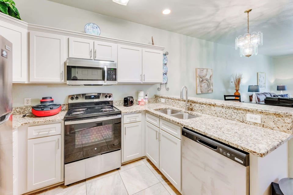 Fully Equipped Kitchen for Your Stay
