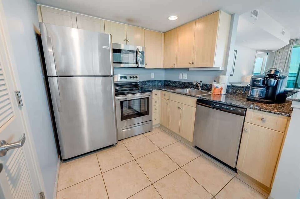 Large Kitchen Area