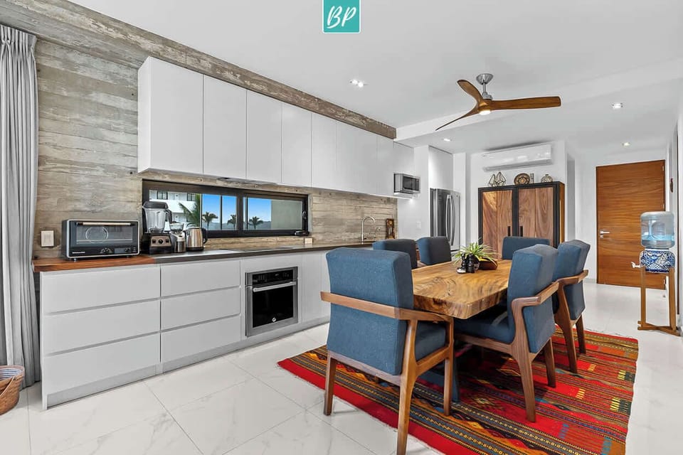 Open-Concept Kitchen & Dining