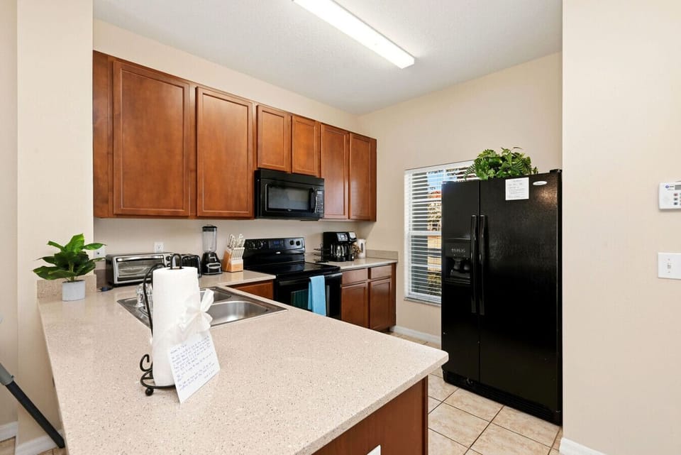 Fully equipped kitchen ready for everything from quick breakfasts to family dinners.