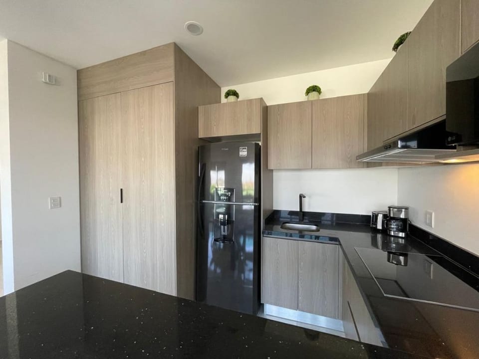 Marina Cerritos Coastal Retreat – 2BR (2251)