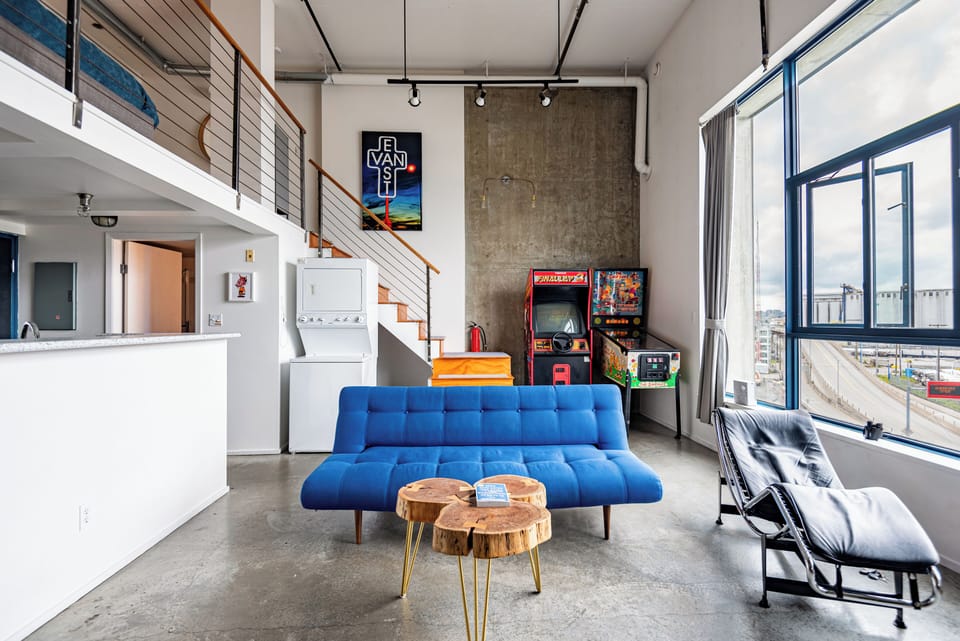 Eagles Nest Loft in East Vancouver. Two storey view loft. Apartment in Vancouver