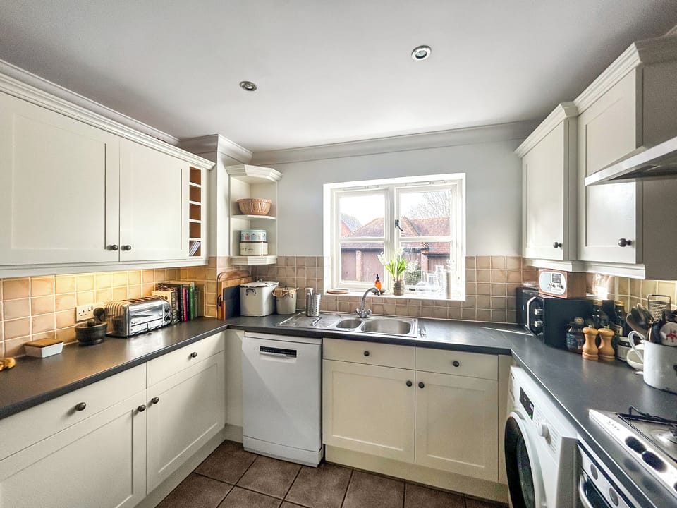 Kitchen | 7 Hillcrest, Haywards Heath