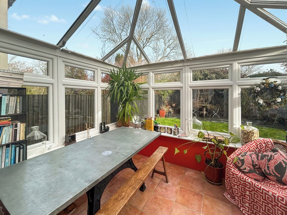 Sun room | 7 Hillcrest, Haywards Heath