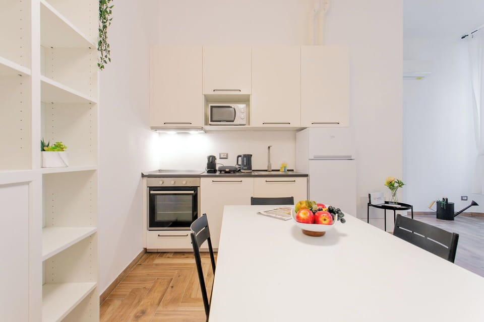 Dining Room, Kitchen