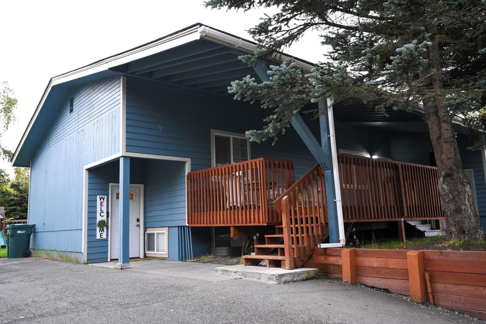 Alaska Mother-in-Law Suite 3Mins to Airport. Apartment in Spenard