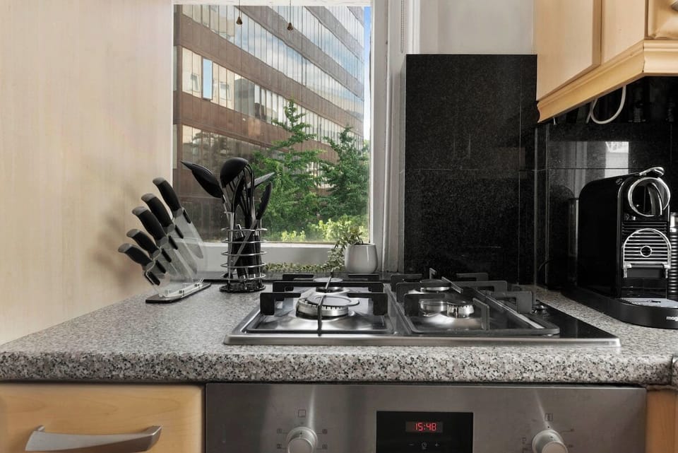 Fully equipped kitchen