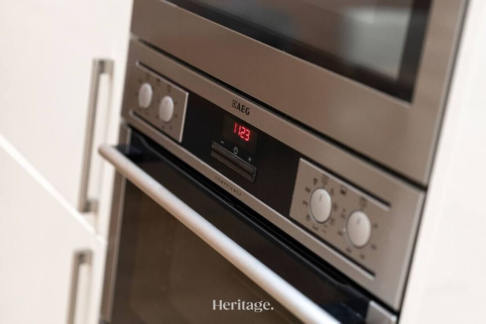 Oven