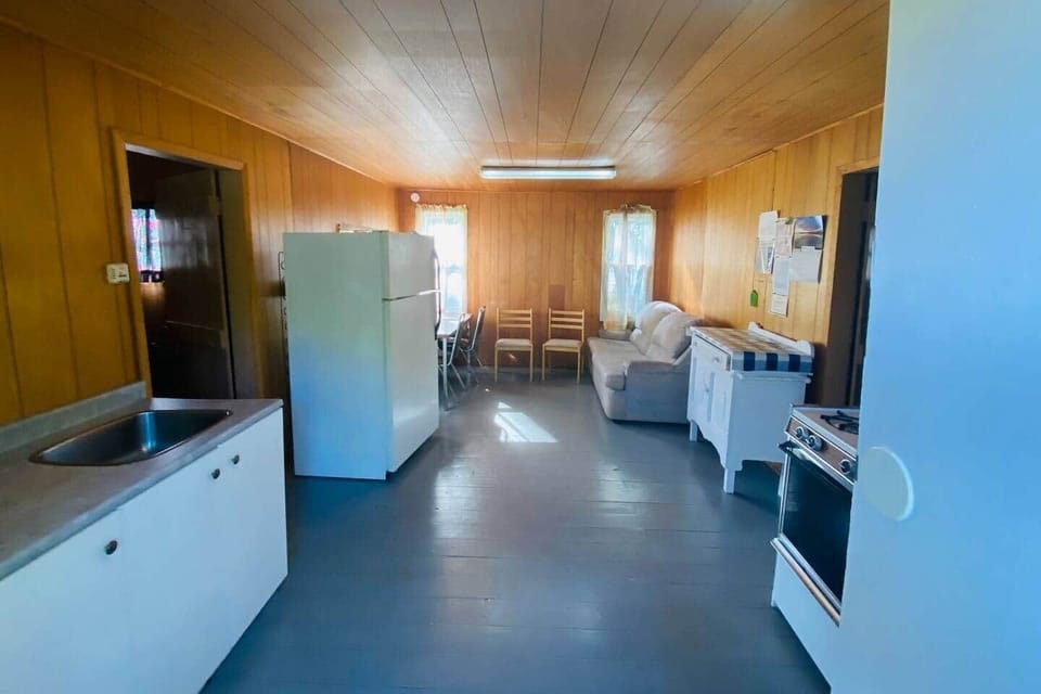 Inside cabin view from front door