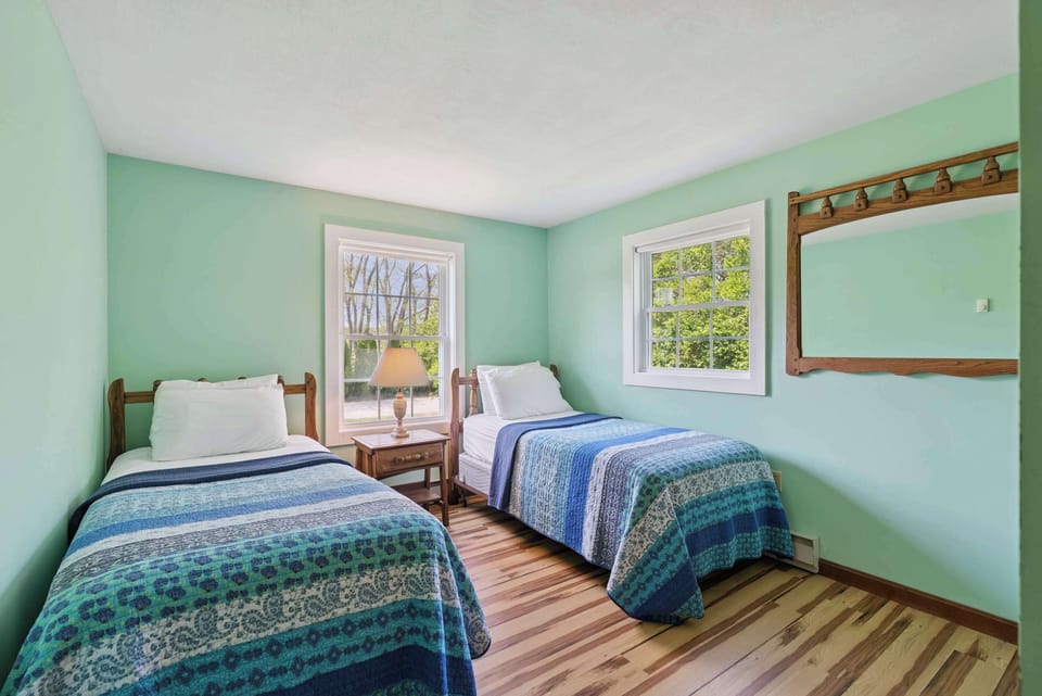 Bedroom - Singles (x2)