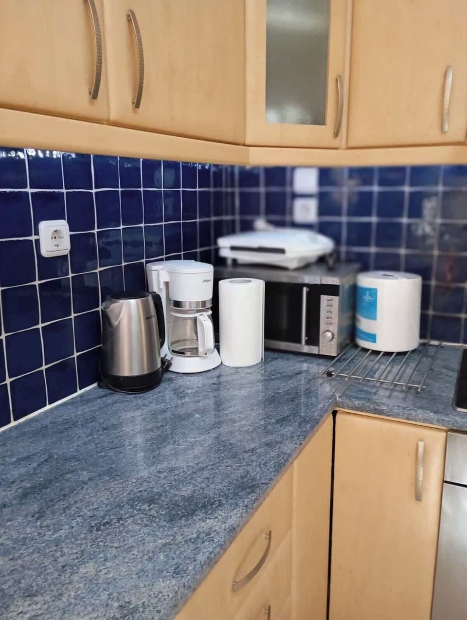 Coffee Station Available to the kitchen Counter