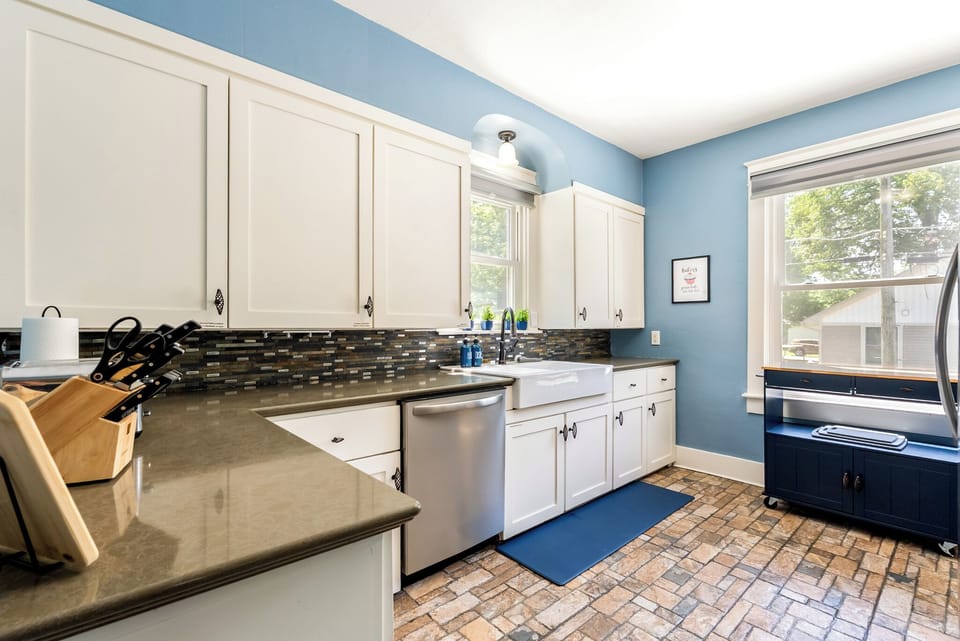 Bright, modern, and spacious. This beautiful main-floor kitchen makes cooking for large families a breeze.