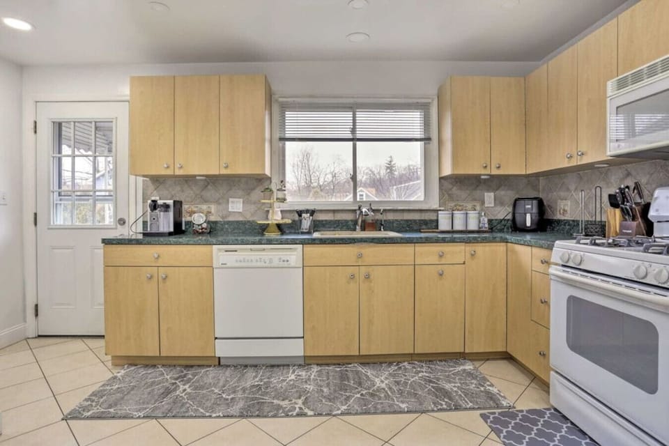 Kitchen | 1st Floor | Dishwasher | Coffee Maker | Cooking Basics