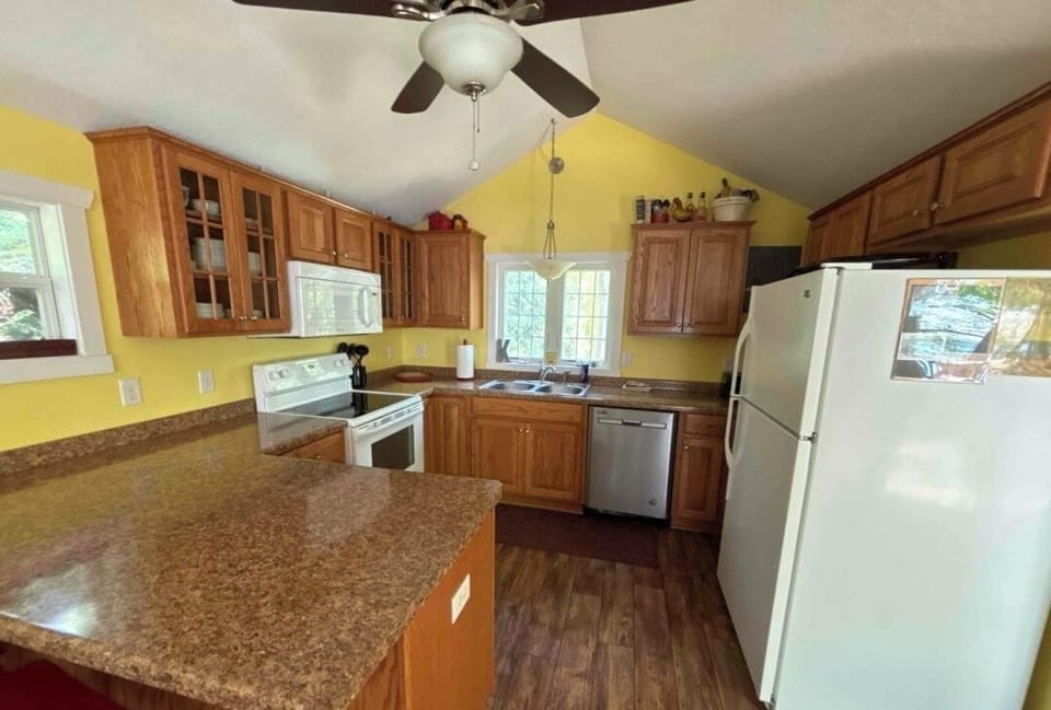 Full Kitchen open to Dining Room