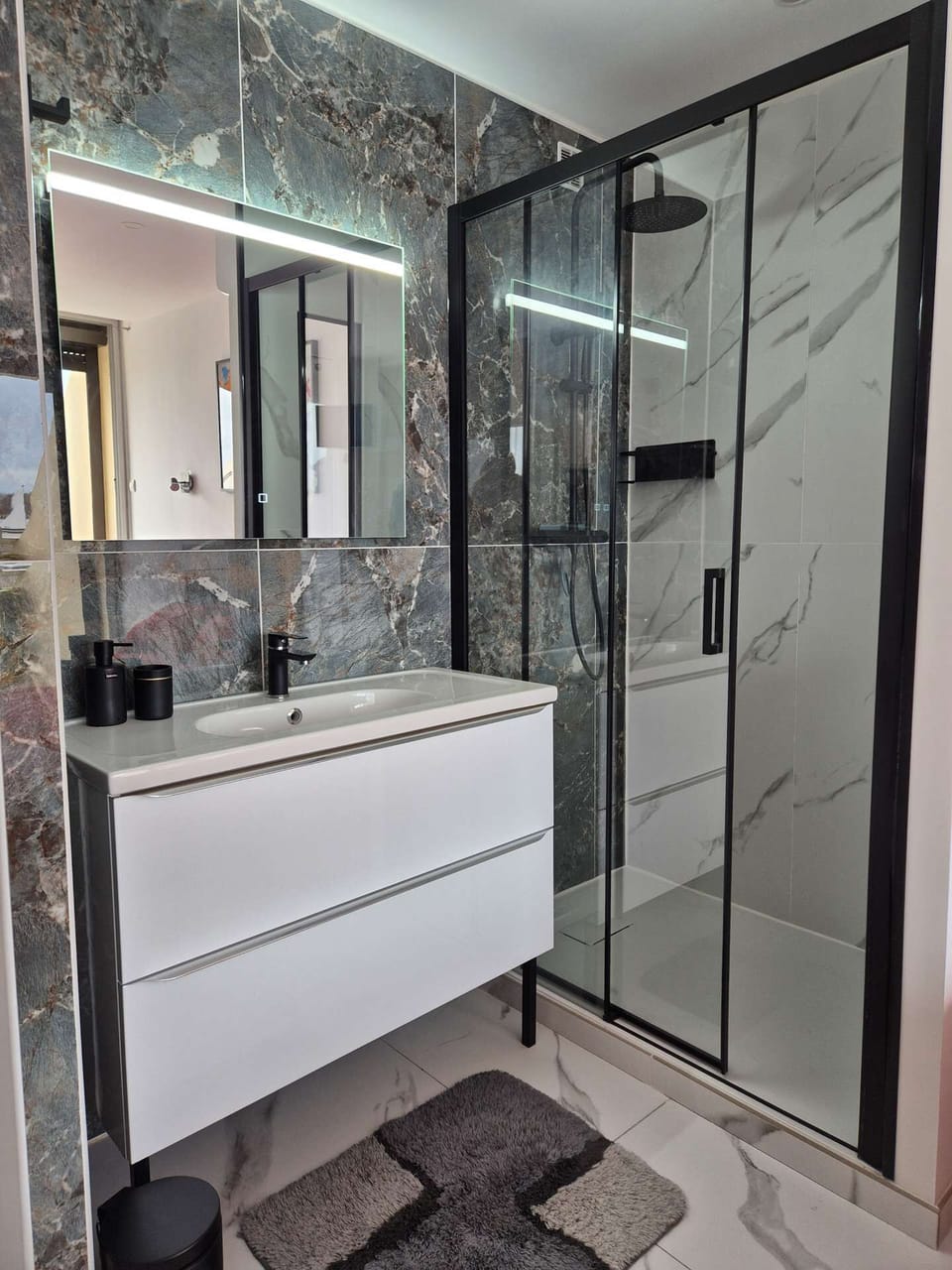 BABY LOVE - Studio Héliopolis E 4 - Luxe - Sea view - 2 people Apartment in Agde