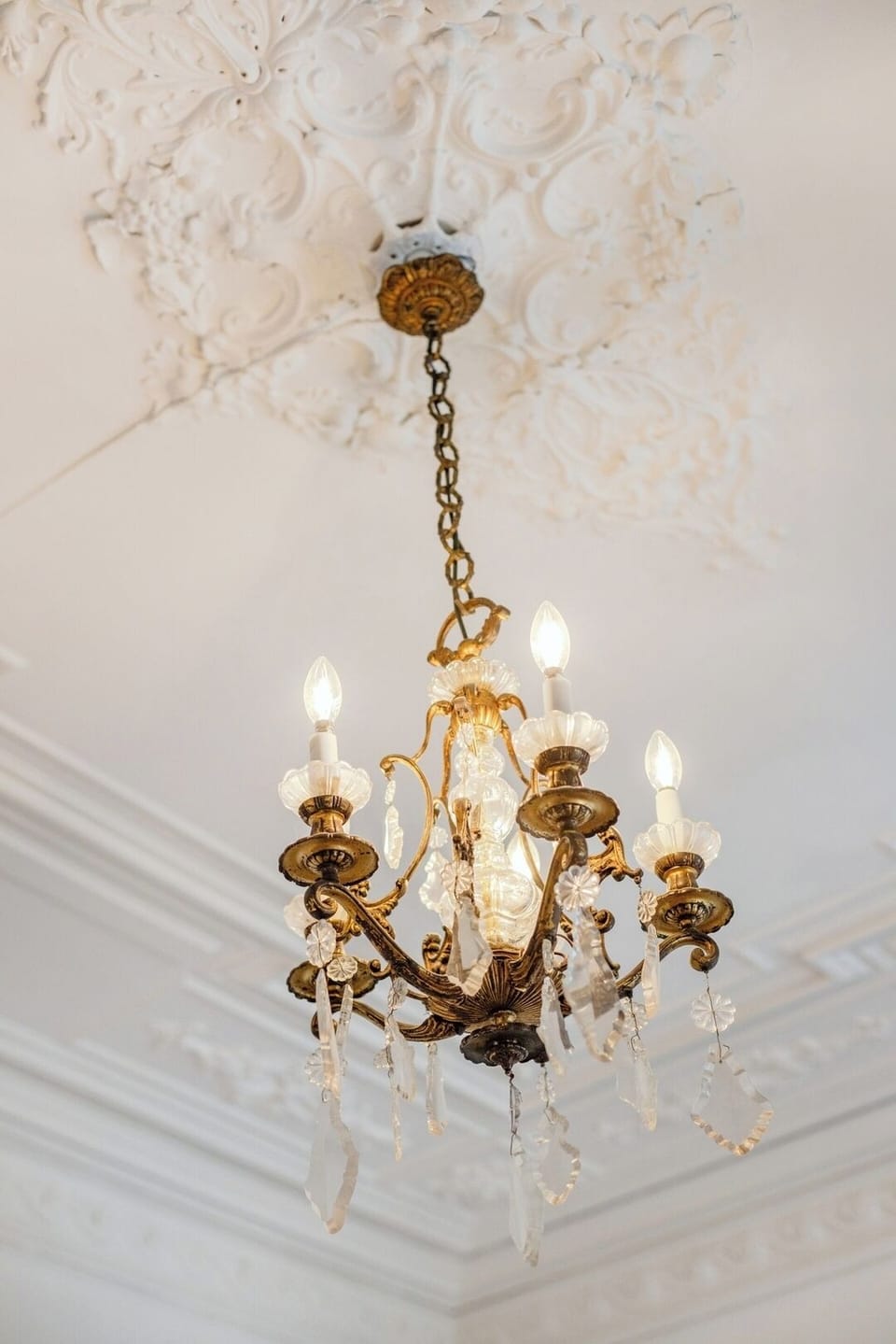 Ceiling details.