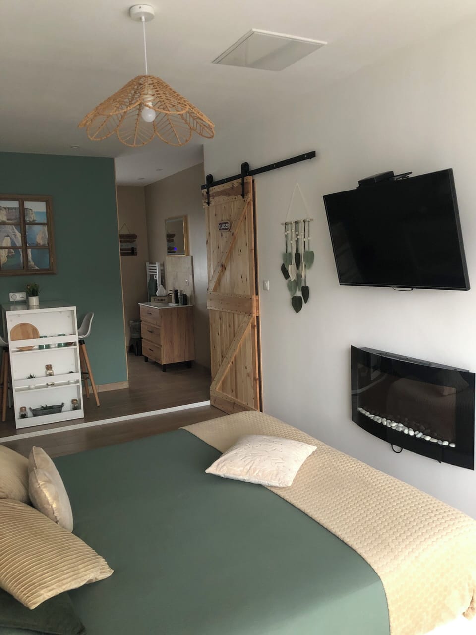 La Carola bed and breakfast Bed and Breakfast in Normandy