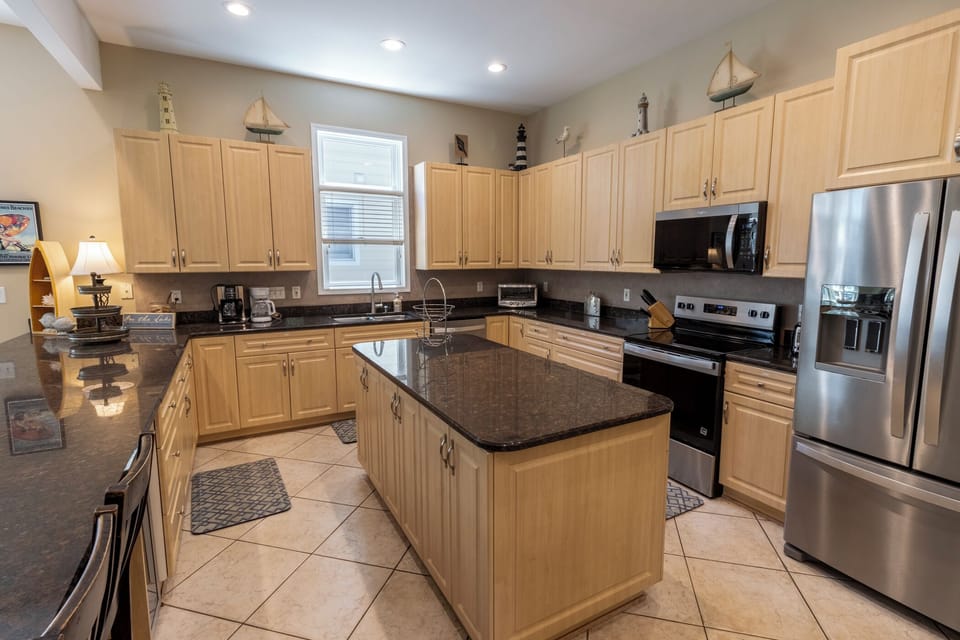 Main Level | Kitchen