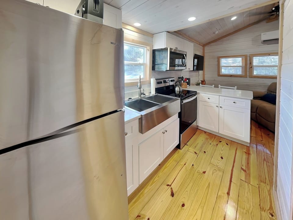 Full Kitchen w/ Stainless Appliances