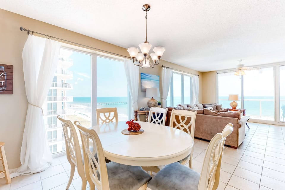 11th Floor Gulf Front Condo Great Amenities & Private Beach Access Apartment in Pensacola Beach