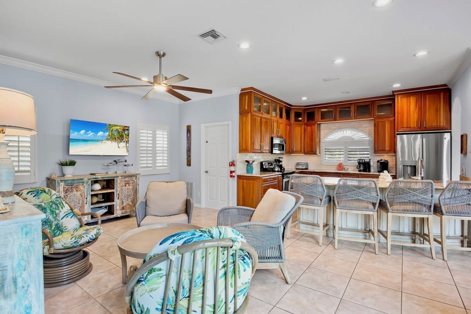 Second Living Area with TV