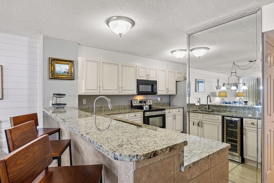 Gulfside 405 Kitchen