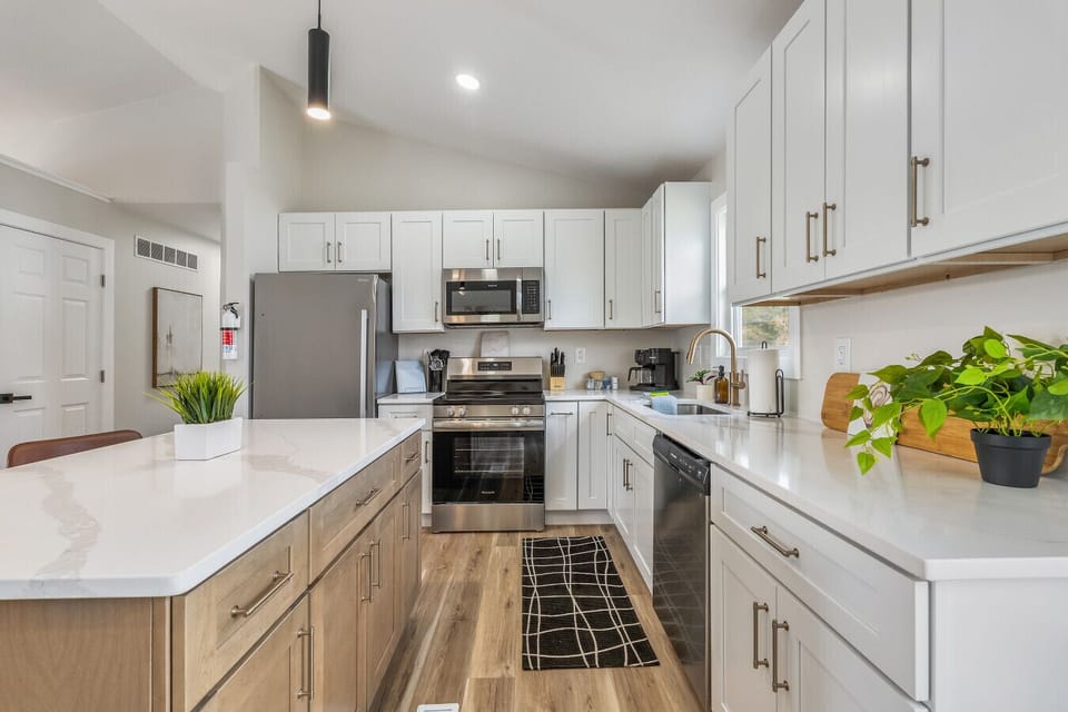Updated and Stocked Kitchen