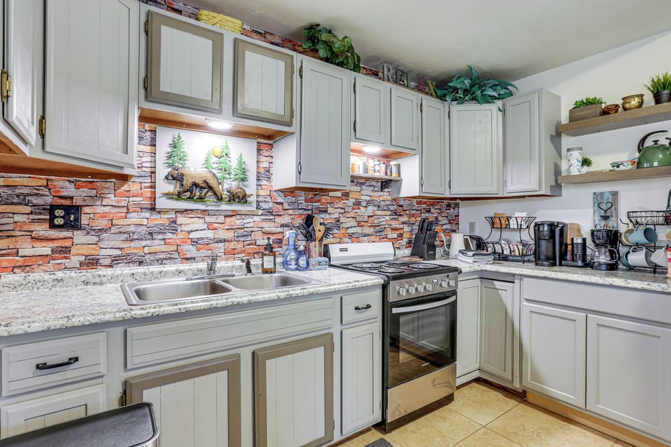 Kitchen | Cooking Basics | Drip & Keurig Coffee Makers