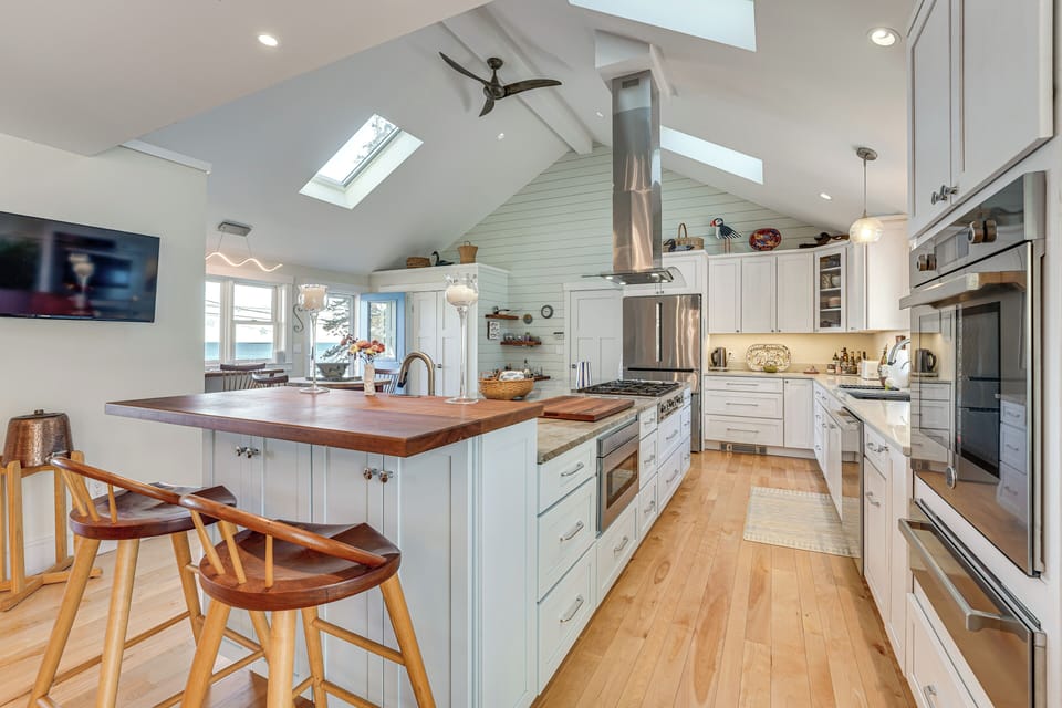 Kitchen | 1st Floor
