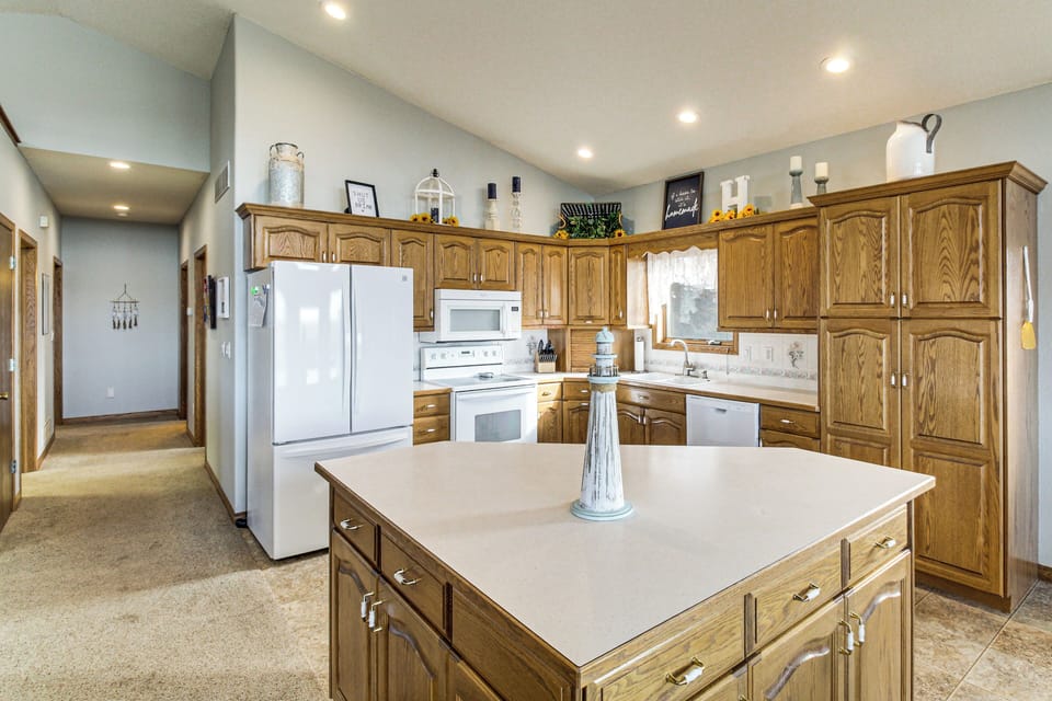 Kitchen | Main Floor