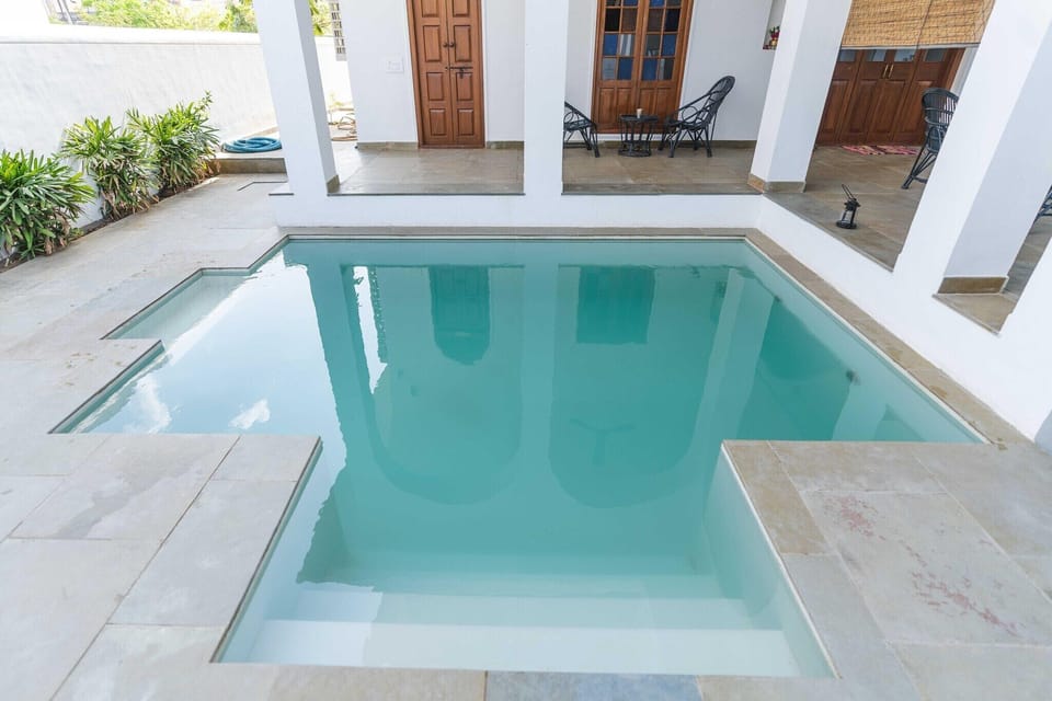 Holiday Home Swimming Pool