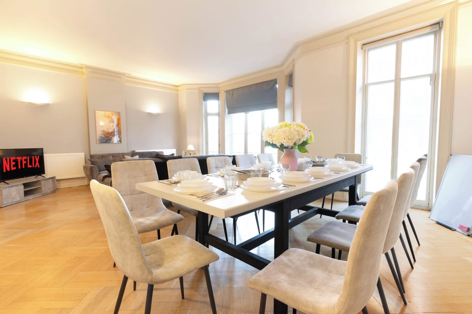 Living room with smart TV & Dining area