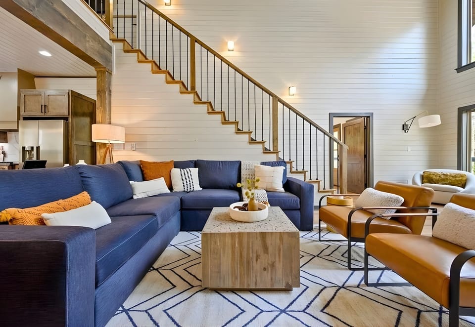 Thanks to the open layout and generous seating, there’s plenty of room for everyone to gather without feeling crowded.