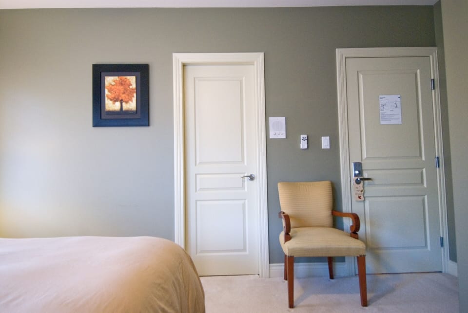 All Junior Suites have king bed & ensuite bathroom