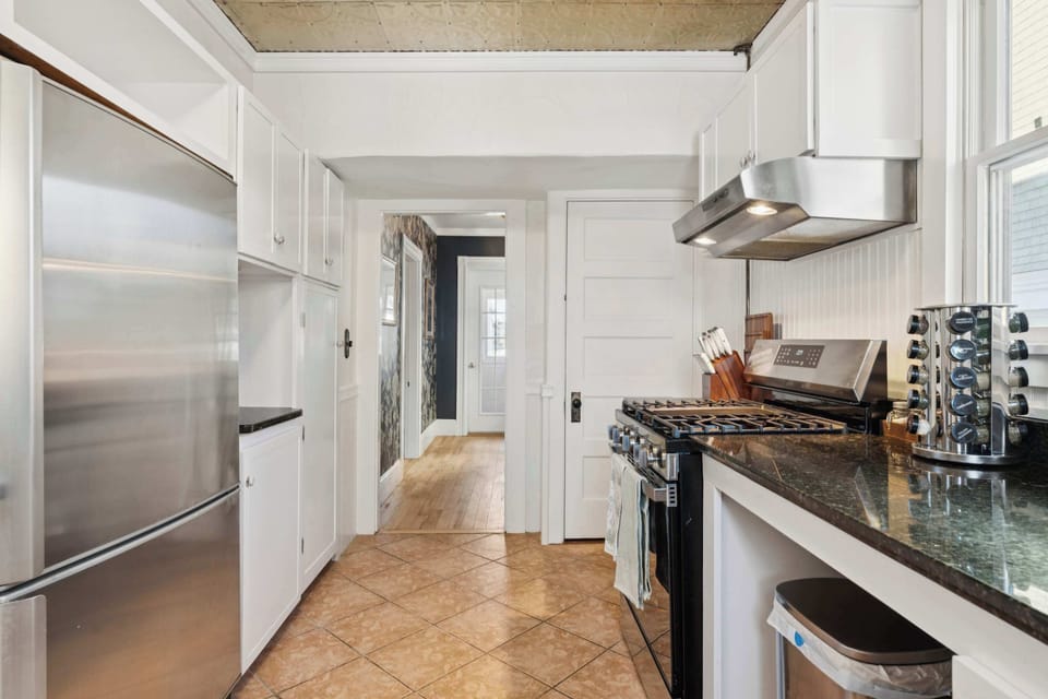 Full kitchen with everything needed to make a great meal! Please note there is no dishwasher.
