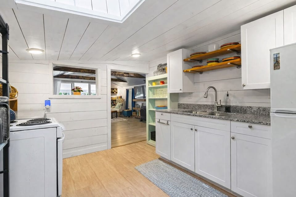 Kitchen area.