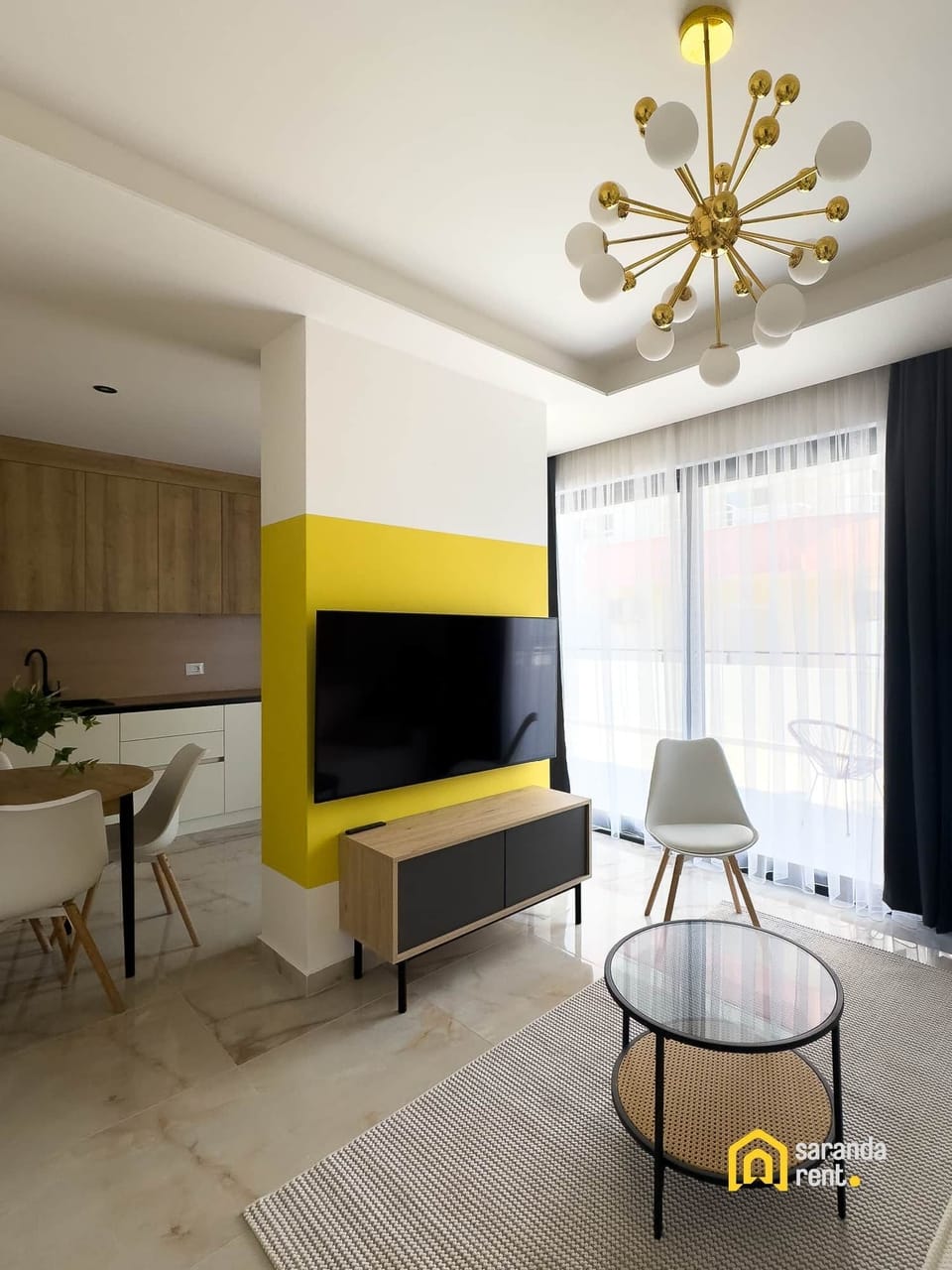 Livingroom with 55" Samsung smart TV