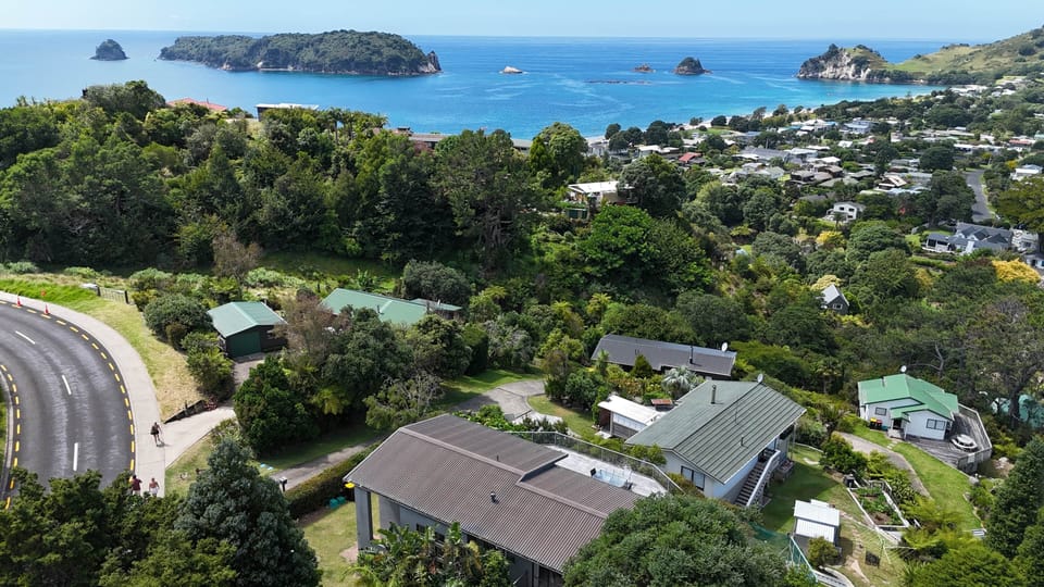 Cathedral Cove Retreat