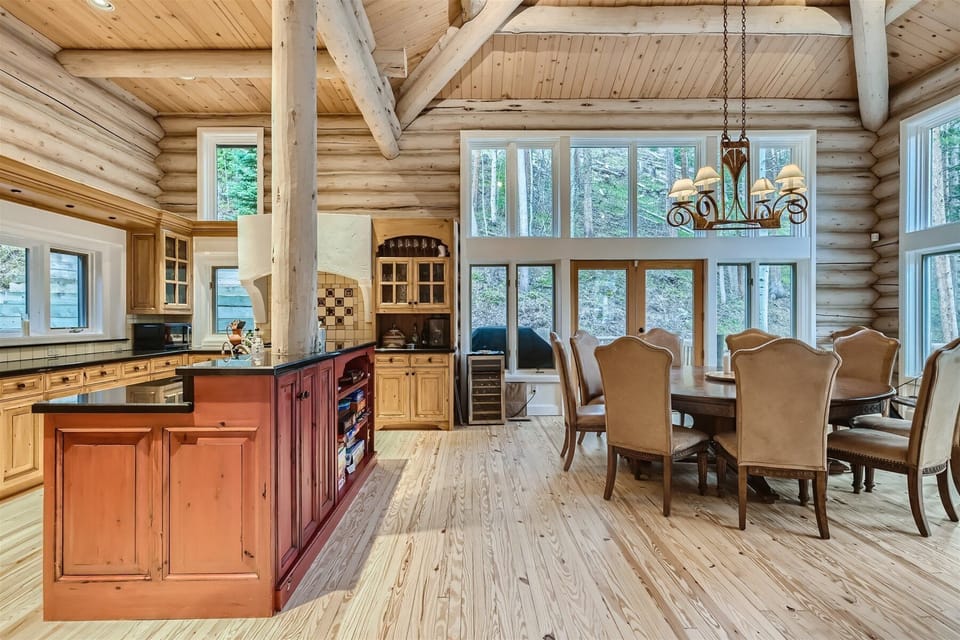 The Valley, Buffehr Creek, West Vail, by Vail Village Rentals