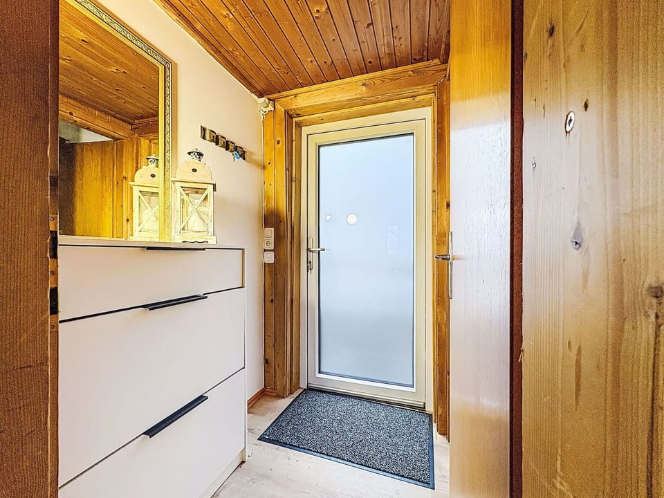 Flooring, Wood, Floor, Door, Interior Design, Wood Flooring, Hardwood, Wood Stain, Ceiling, Room